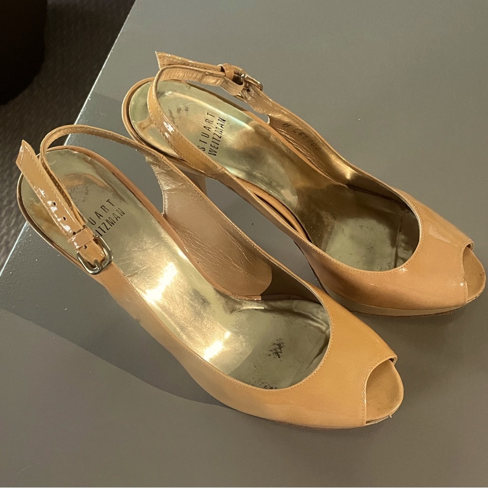 Stewart Weitzman Pumps